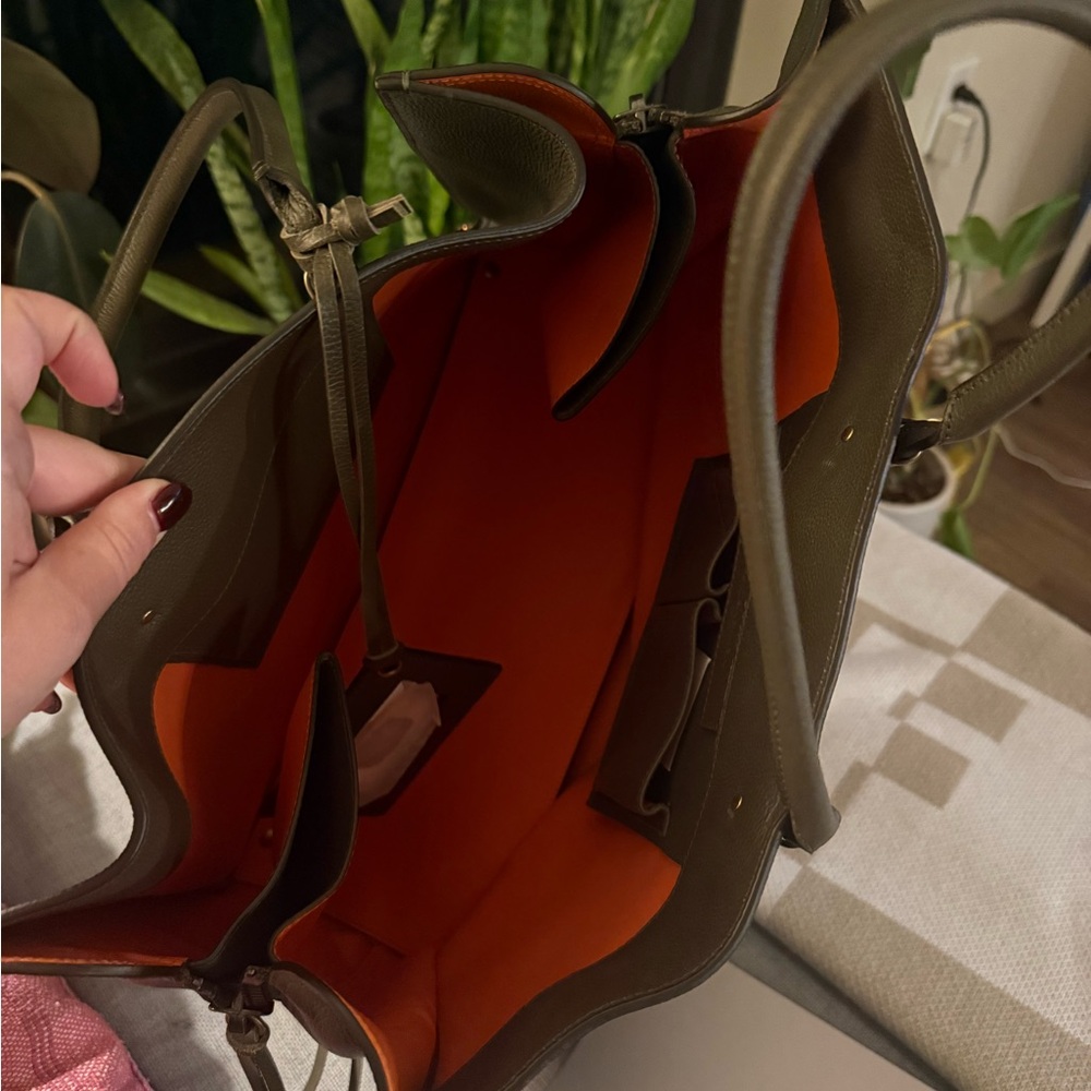 NWT- Authentic Balenciaga Tote Bag- Papier A4- Never used! Nordstrom purchase - Picture 3 of 12